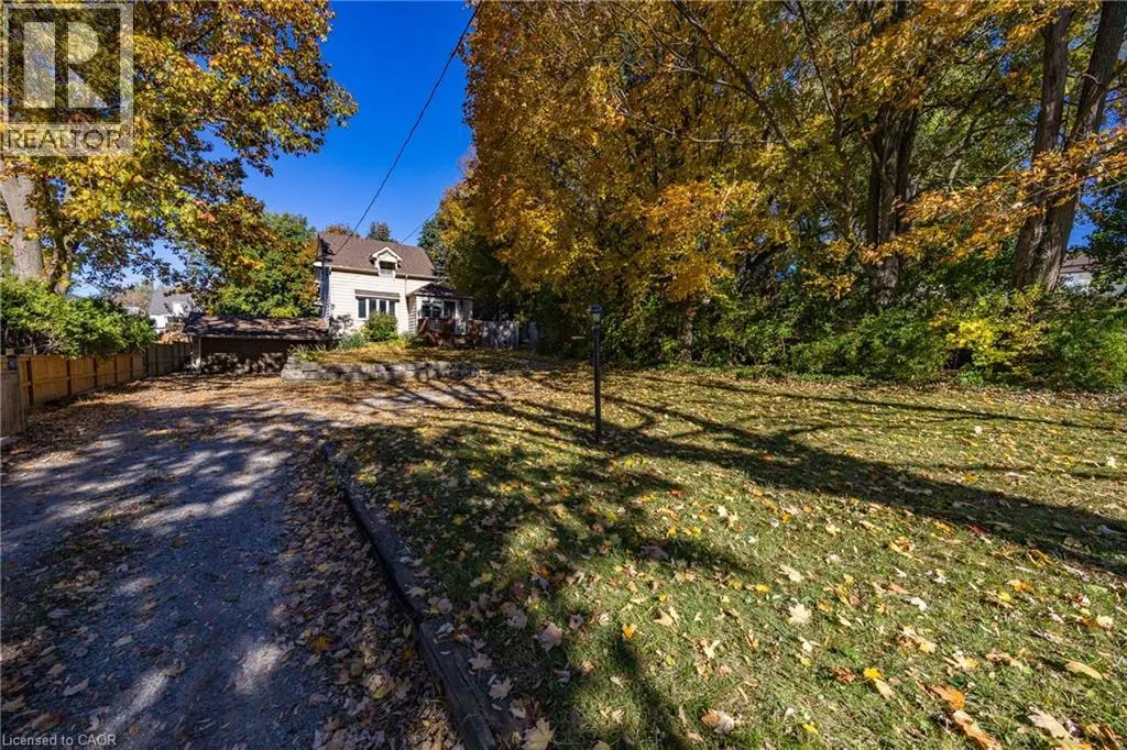 17 W MECHANIC Street W