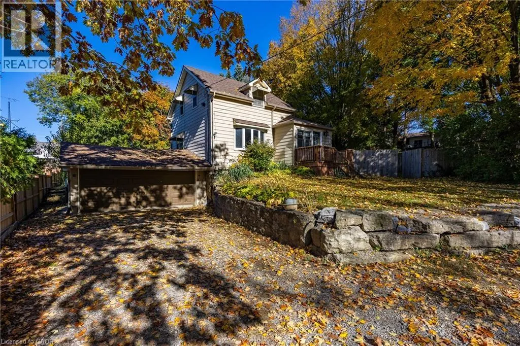 17 W MECHANIC Street W