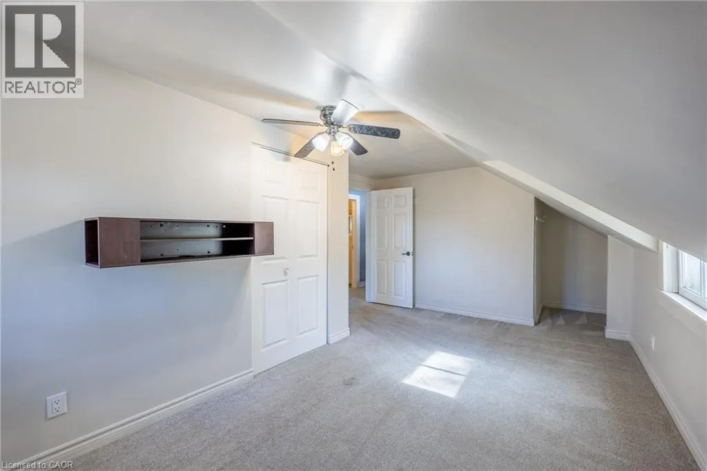 17 W MECHANIC Street W