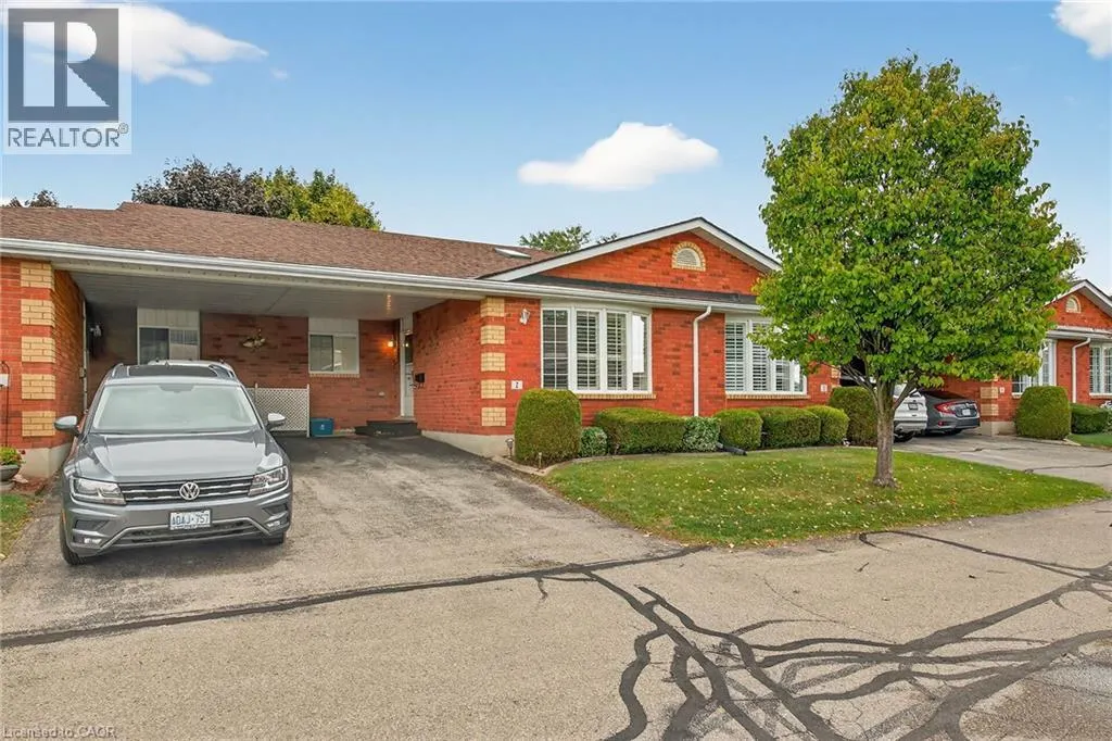 20 COURTLAND Drive Unit# 2, #2