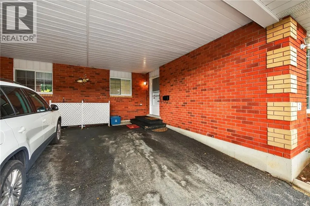 20 COURTLAND Drive Unit# 2, #2