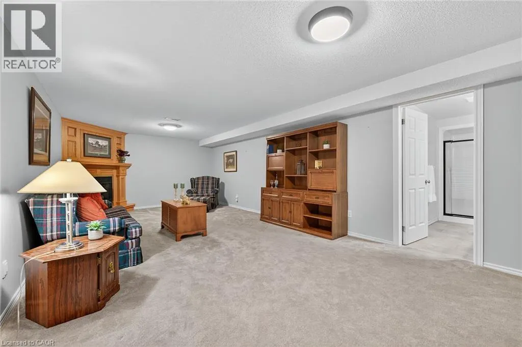 20 COURTLAND Drive Unit# 2, #2