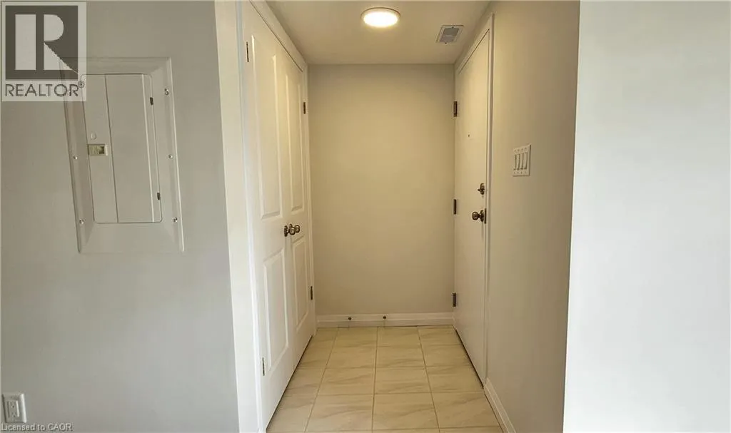 410 NORTHFIELD Drive W Unit# C7, #C7