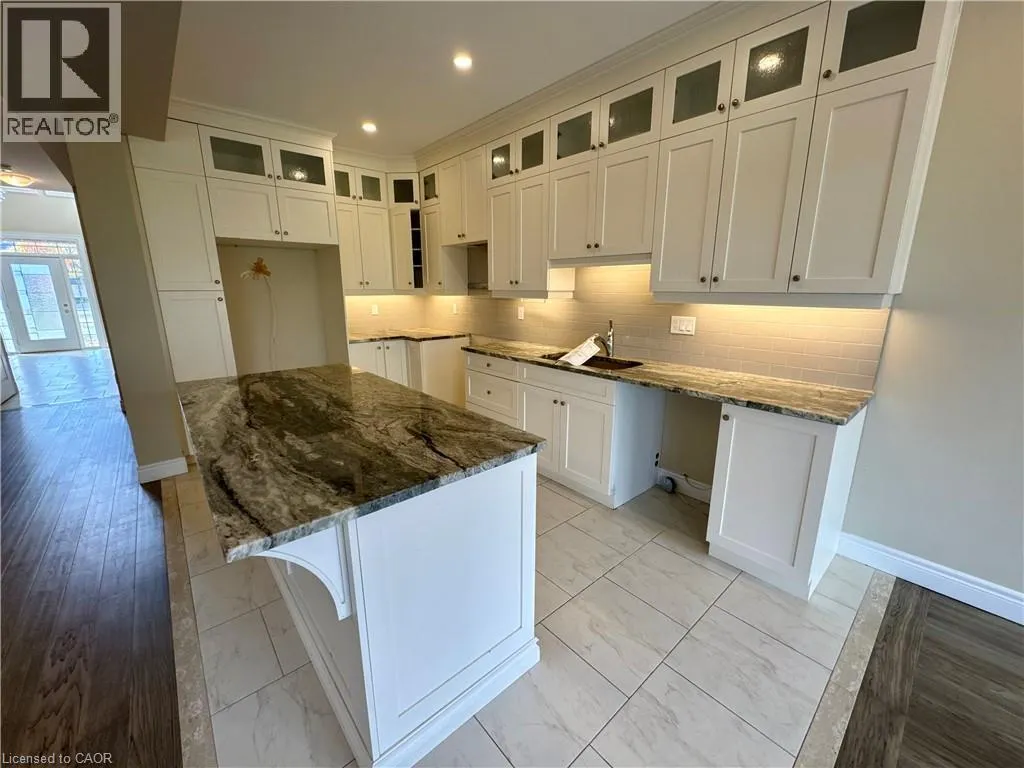 185 1/2 FEDERAL Street