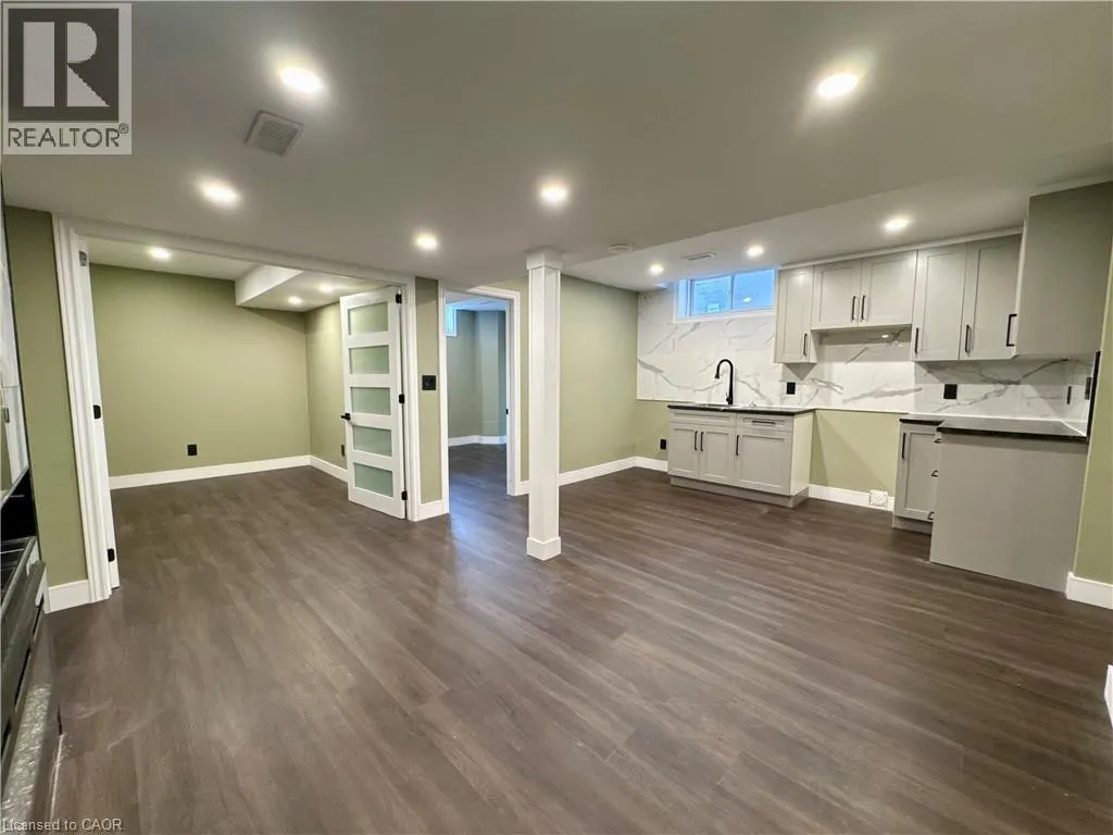 185 1/2 FEDERAL Street