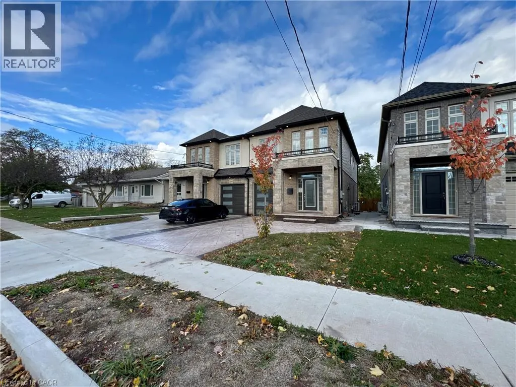 185 1/2 FEDERAL Street