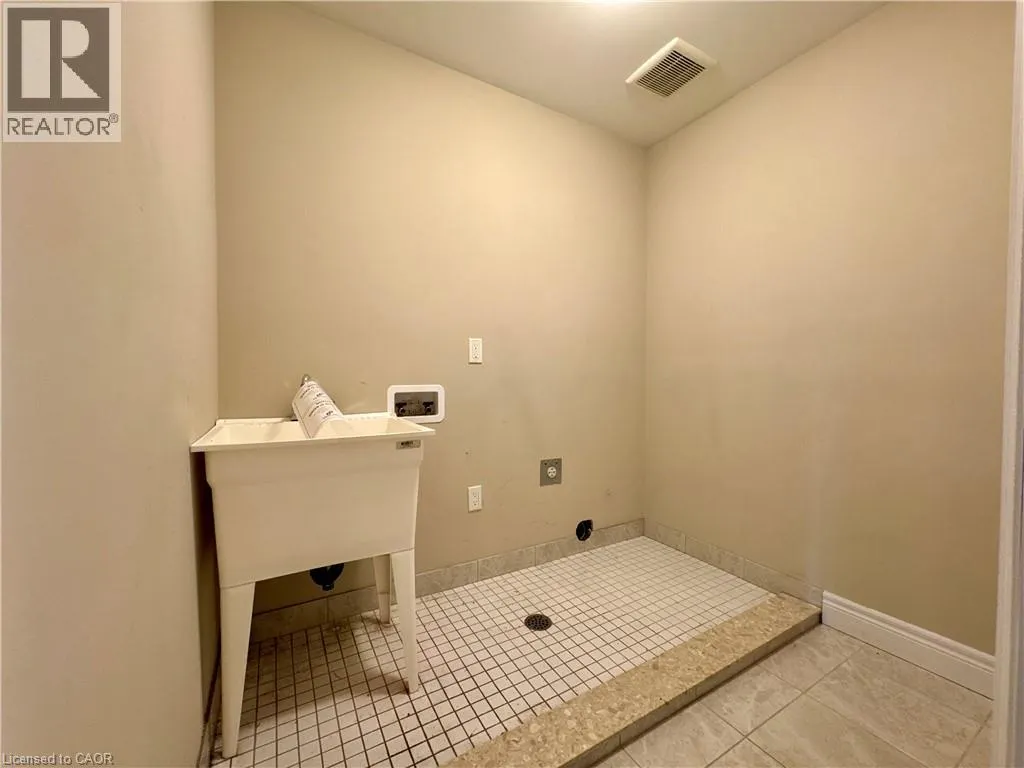 185 1/2 FEDERAL Street