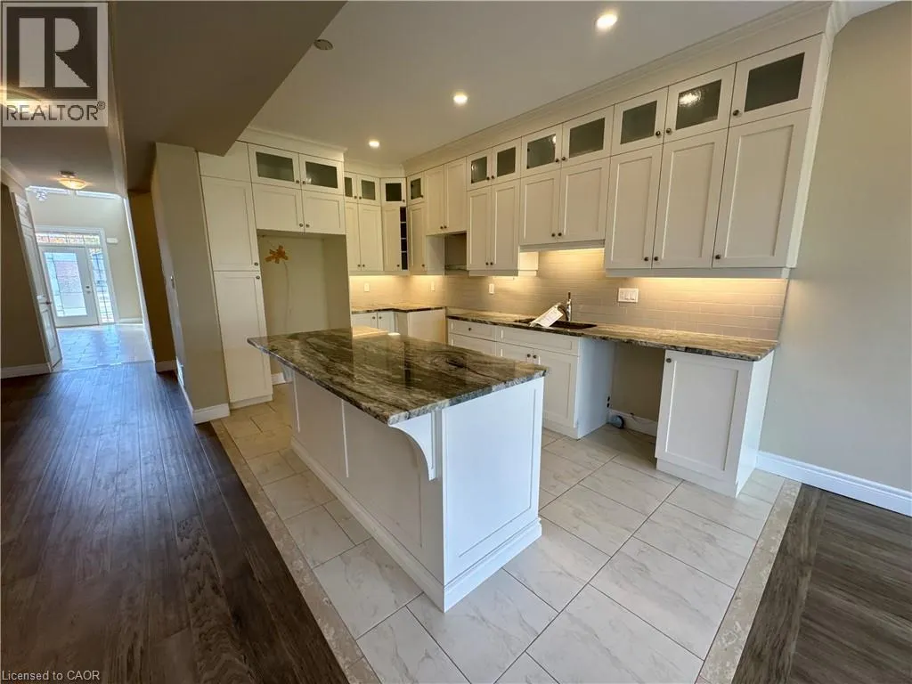 185 1/2 FEDERAL Street