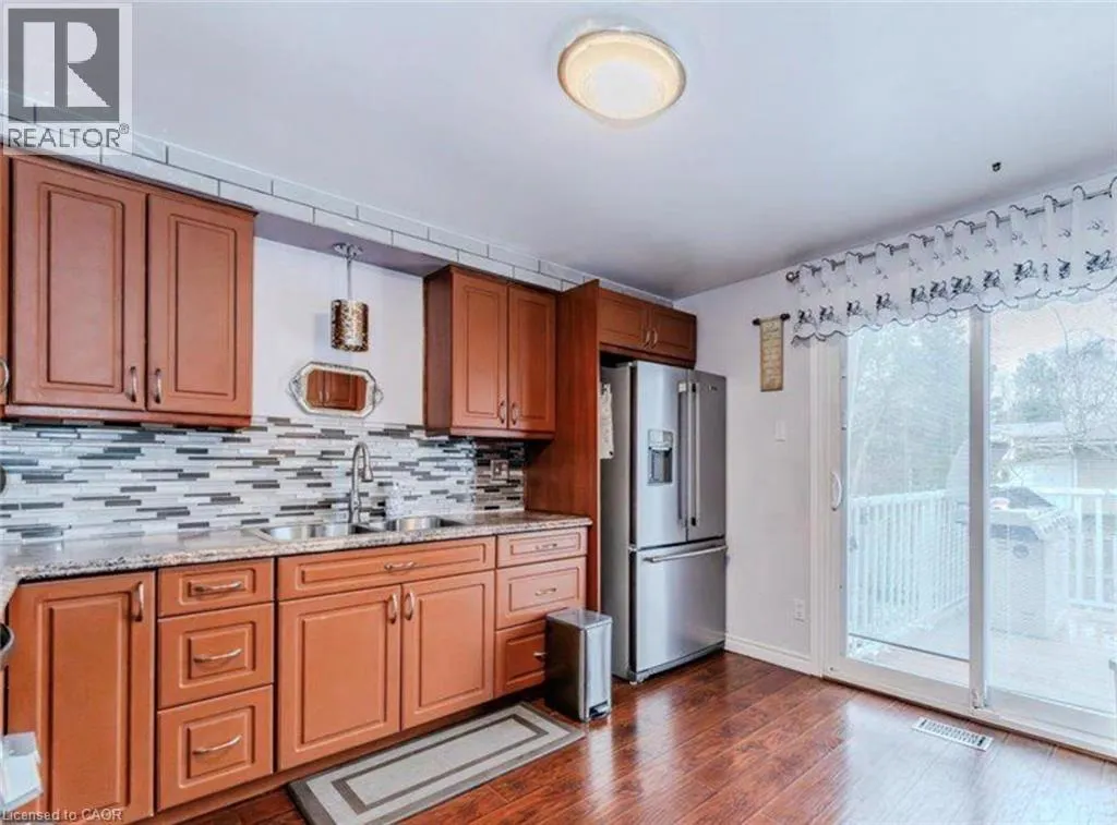 107 ROSENEATH Crescent