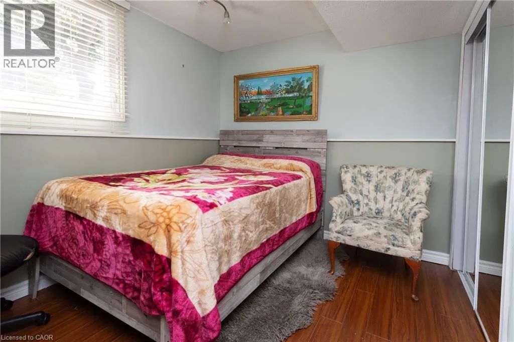 107 ROSENEATH Crescent