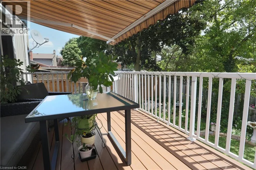 107 ROSENEATH Crescent