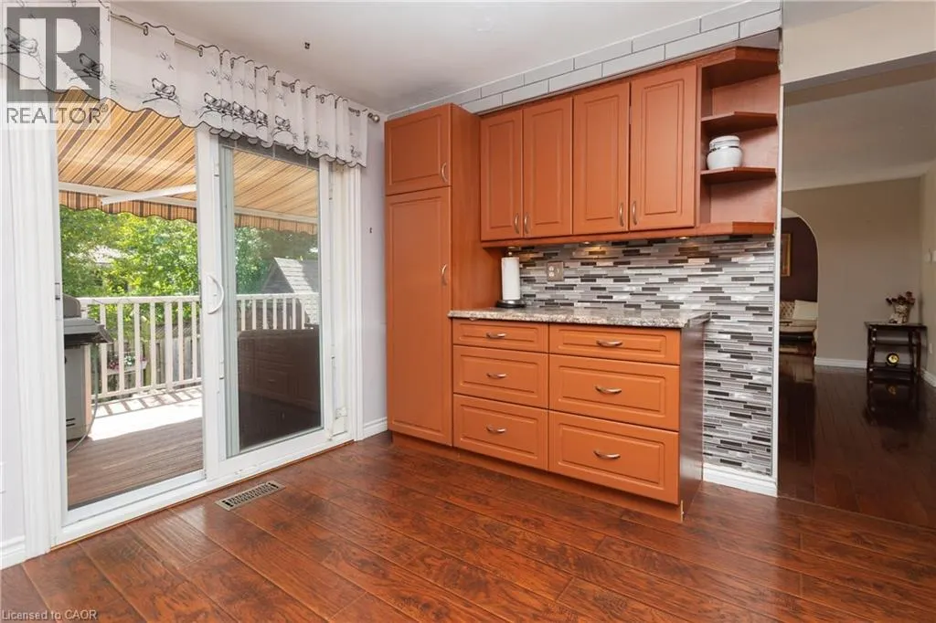 107 ROSENEATH Crescent