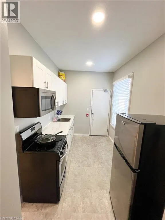 70 VICTORIA Avenue Unit# 3, #3