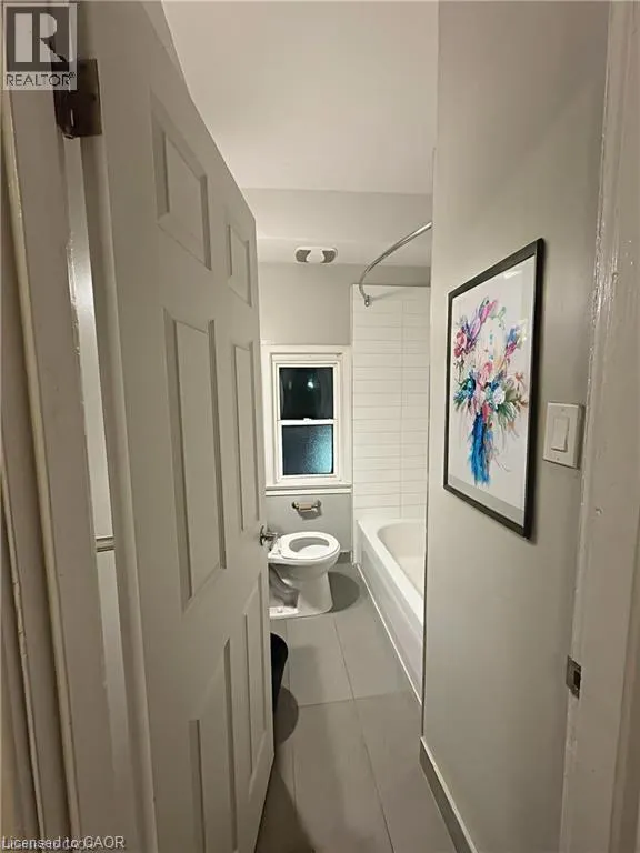 72 VICTORIA Avenue S Unit# 202, #202