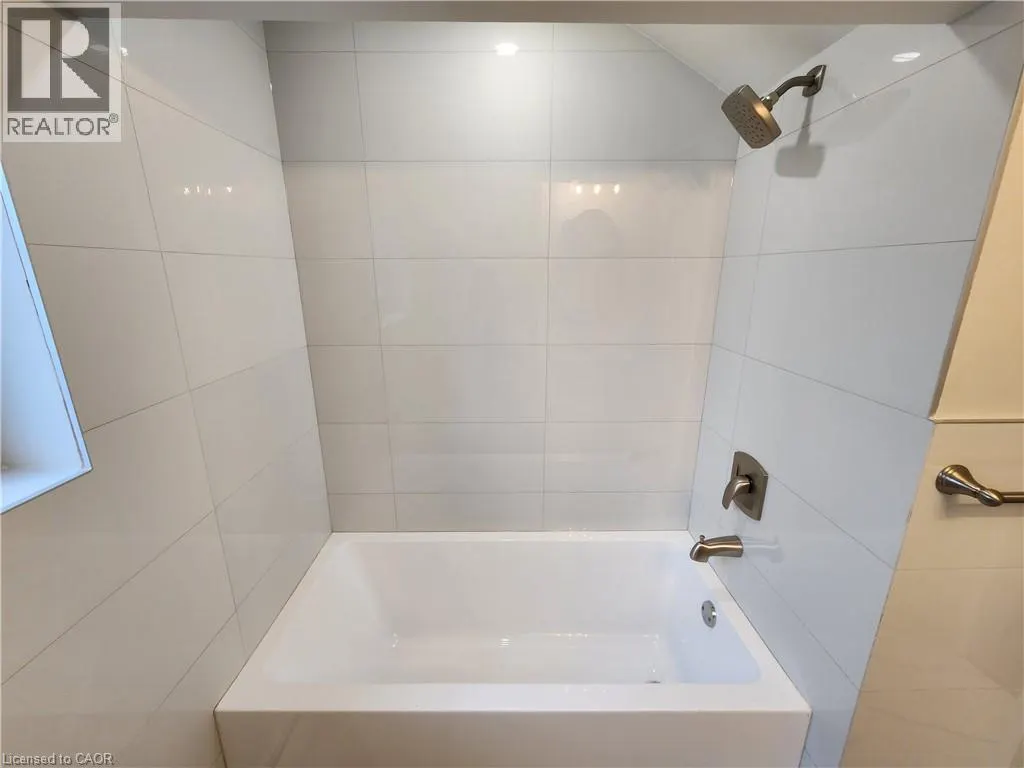 2 NORMANDY Drive Unit# 3, #3