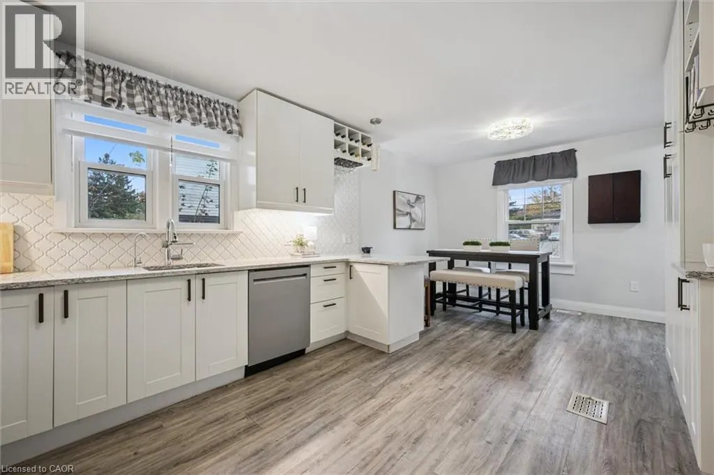 145 BRIDGEPORT Road E