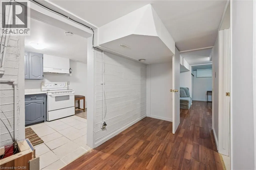 145 BRIDGEPORT Road E