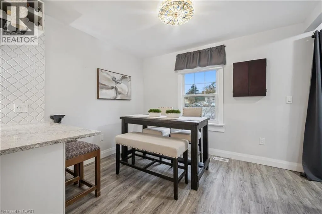 145 BRIDGEPORT Road E