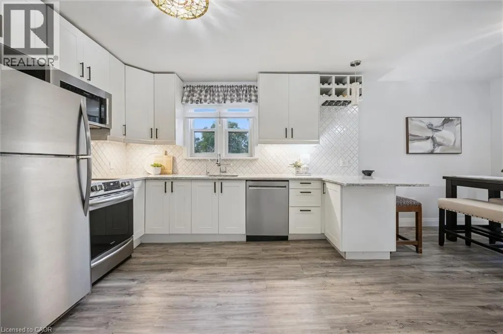 145 BRIDGEPORT Road E