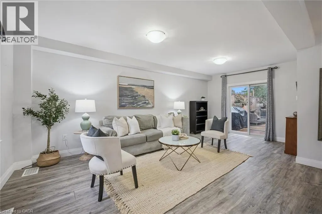 145 BRIDGEPORT Road E