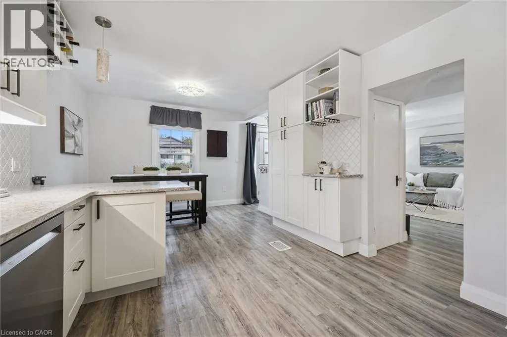 145 BRIDGEPORT Road E