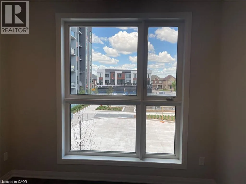 95 DUNDAS Street W Unit# 202, #202