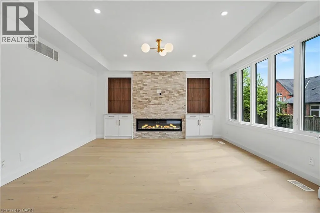 386 SOUTHCOTE Road