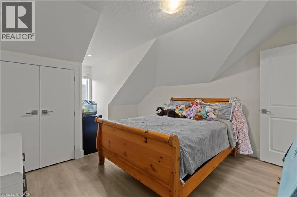 744 NELSON Street W Unit# 31 #31