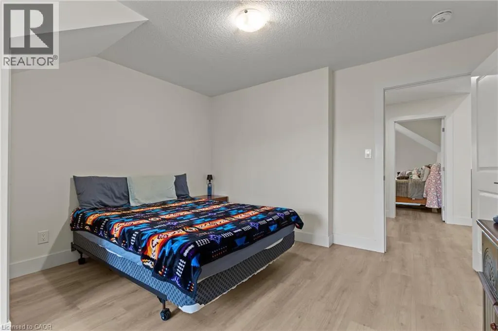 744 NELSON Street W Unit# 31 #31