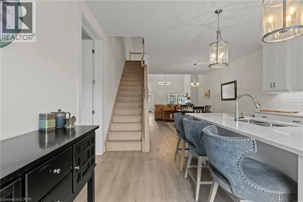 744 NELSON Street W Unit# 31 #31