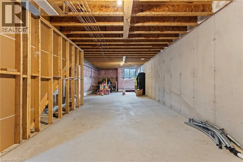 744 NELSON Street W Unit# 31 #31