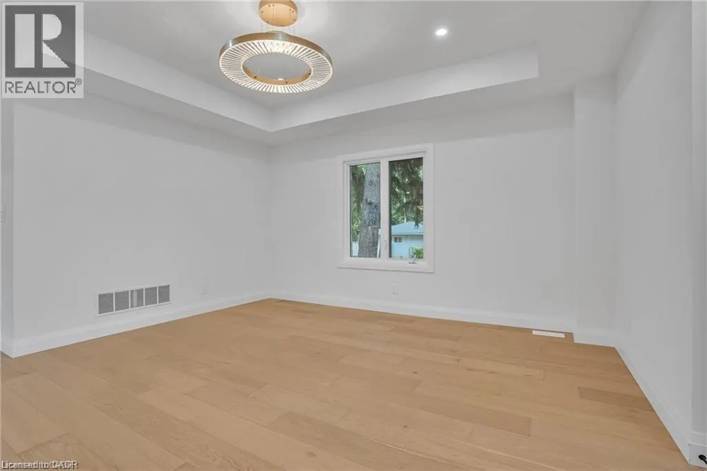 382 SOUTHCOTE Road