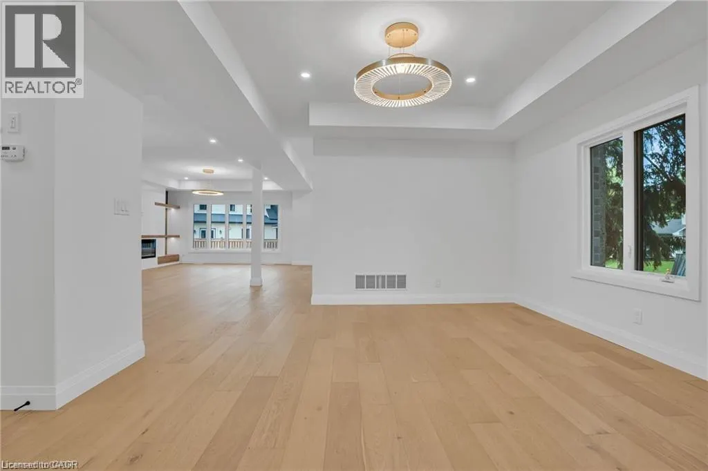 382 SOUTHCOTE Road