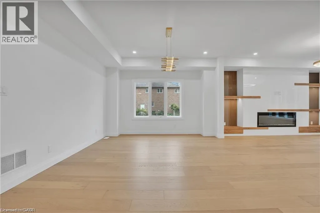 382 SOUTHCOTE Road