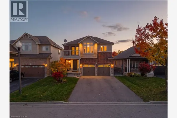 23 DOON CREEK Street