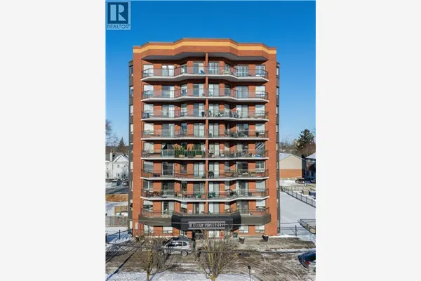 10 ELLEN Street E Unit# 901 #901