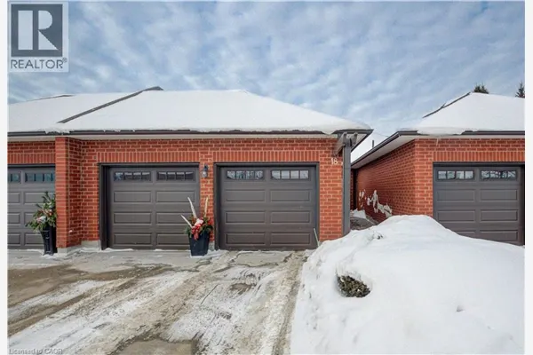 10 ISHERWOOD Avenue Unit# 18 #18