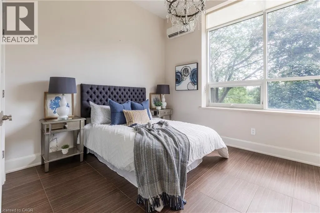 397 KING Street W Unit# 207 #207