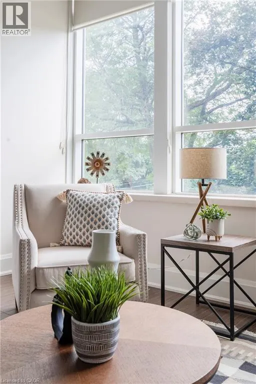 397 KING Street W Unit# 207 #207