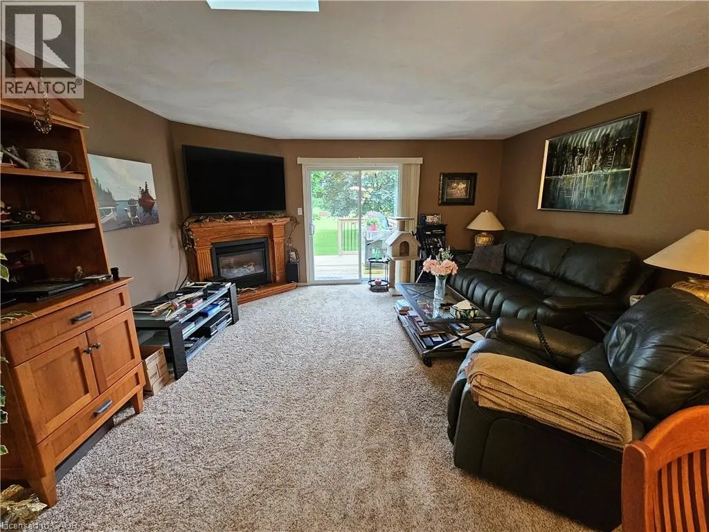 74 WILSON Avenue Unit# 7 #7
