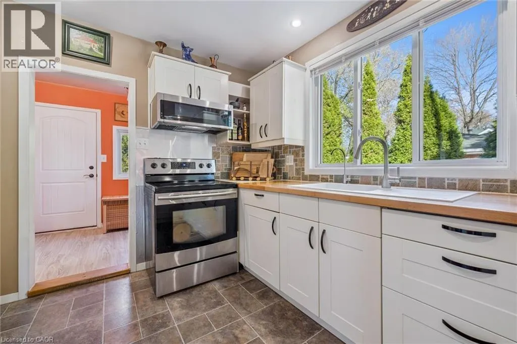 32 HOLLY Trail