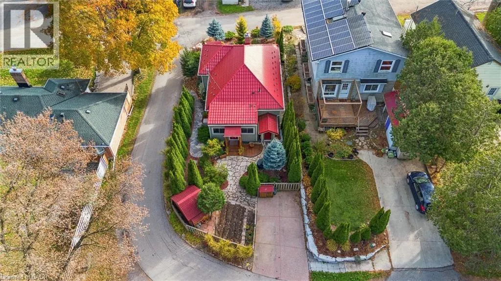 32 HOLLY Trail