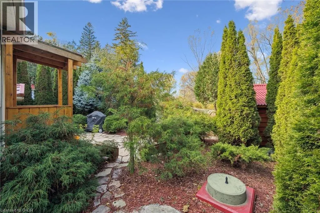 32 HOLLY Trail