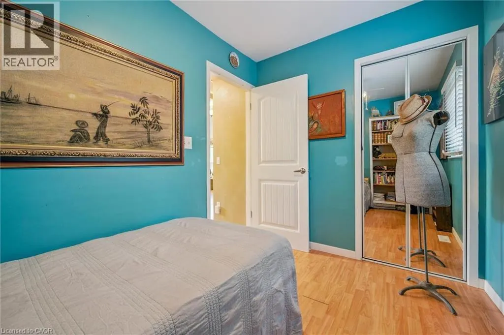 32 HOLLY Trail