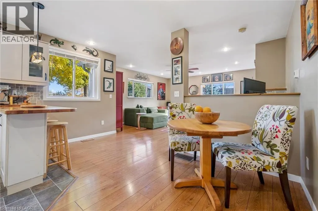 32 HOLLY Trail