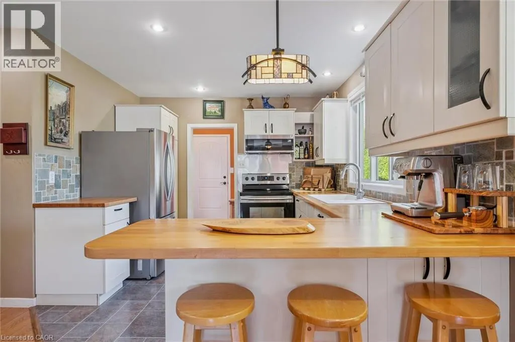32 HOLLY Trail