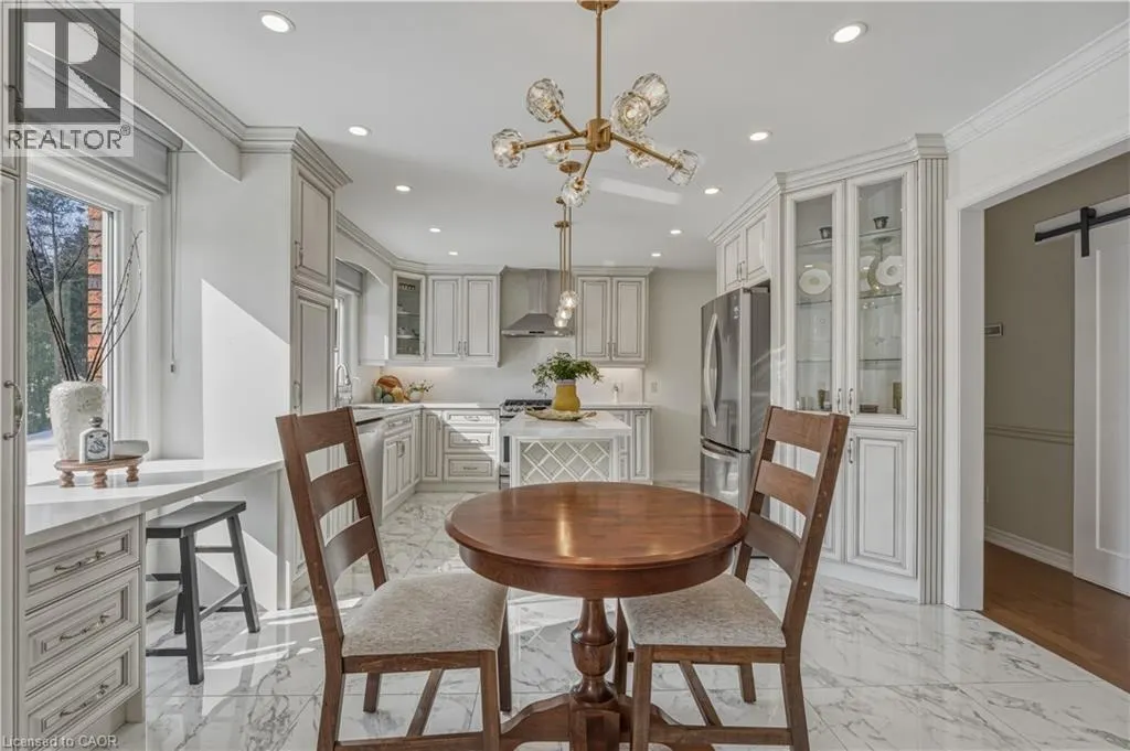6 IRIS Court