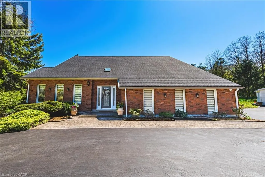 6 IRIS Court