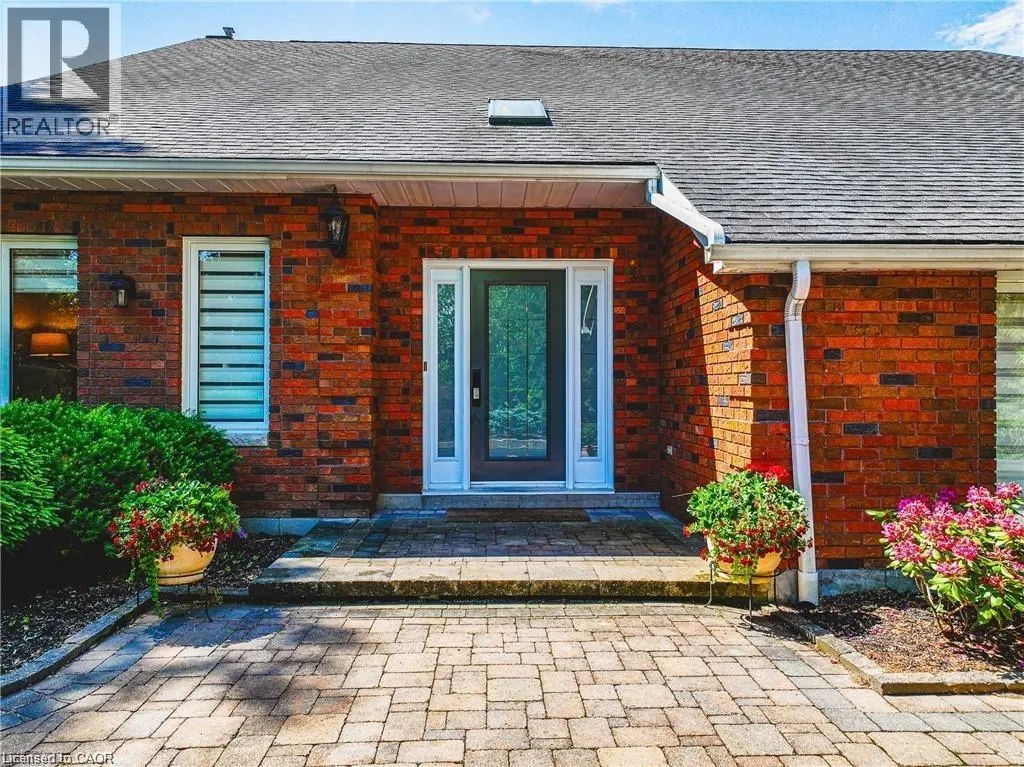 6 IRIS Court