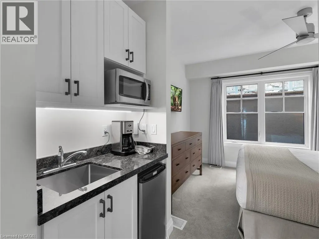 1869 MUSKOKA 118 Road W Unit# BTW-101 #BTW-101